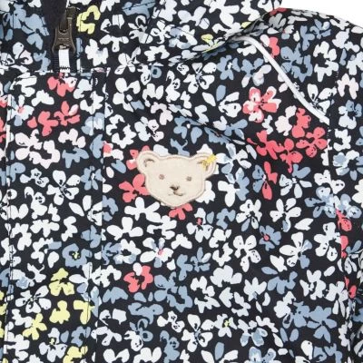 Steiff Jacke Outerwear, Softbund, Verstellbarer Bund, Abnehmbare Kapuze, Reflektor, Gefüttert Outdoorjacken 5 Steiff Jacke Outerwear, Softbund, Verstellbarer Bund, Abnehmbare Kapuze, Reflektor, Gefüttert Outdoorjacken – Bild 3